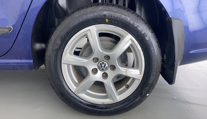 2014 Volkswagen Vento HIGHLINE PETROL, Petrol, Manual, 89,614 km, Left Rear Wheel