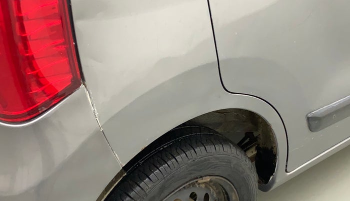 2014 Maruti Wagon R 1.0 VXI, Petrol, Manual, 97,752 km, Right quarter panel - Minor scratches