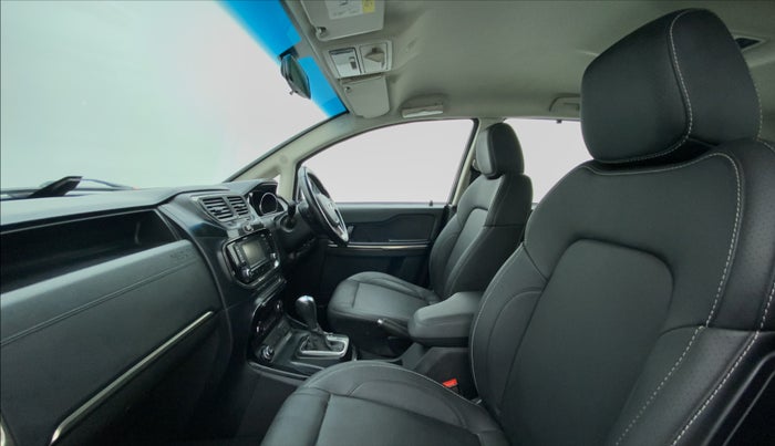 2018 Tata Hexa Varicor 400 XTA, Diesel, Automatic, 73,725 km, Right Side Front Door Cabin