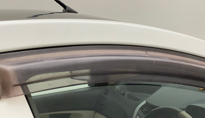 2013 Hyundai Eon MAGNA +, Petrol, Manual, 36,821 km, Driver-side door - Door visor damaged