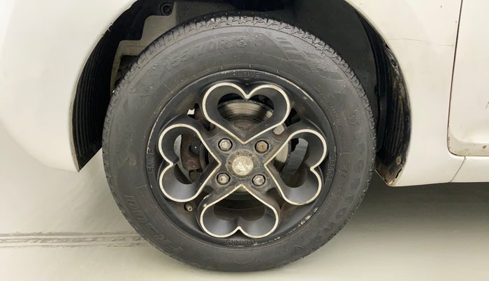 2013 Hyundai Eon MAGNA +, Petrol, Manual, 36,821 km, Left Front Wheel