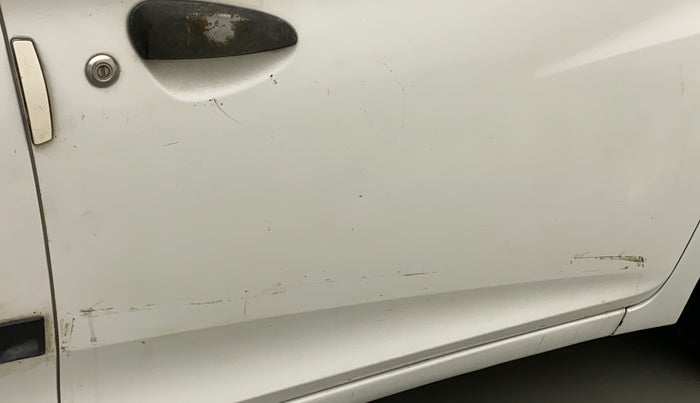 2013 Hyundai Eon MAGNA +, Petrol, Manual, 36,821 km, Driver-side door - Minor scratches