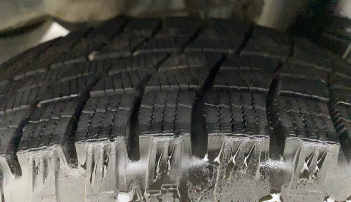 2013 Hyundai Eon MAGNA +, Petrol, Manual, 36,821 km, Left Rear Tyre Tread