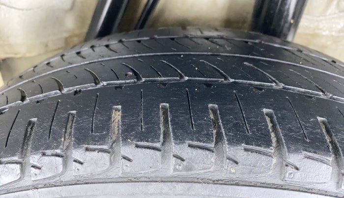 2015 Honda City S MT DIESEL, Diesel, Manual, 71,668 km, Left Rear Tyre Tread