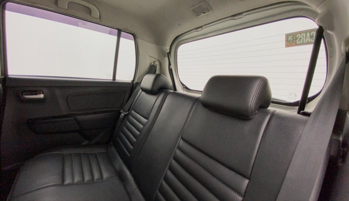 2017 Maruti Wagon R 1.0 VXI AMT, Petrol, Automatic, 52,474 km, Right Side Rear Door Cabin