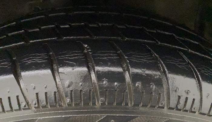 2015 Maruti Celerio VXI, Petrol, Manual, 18,670 km, Left Front Tyre Tread