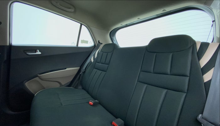 2019 Hyundai Grand i10 SPORTZ 1.2 KAPPA VTVT, Petrol, Manual, 3,745 km, Right Side Door Cabin View