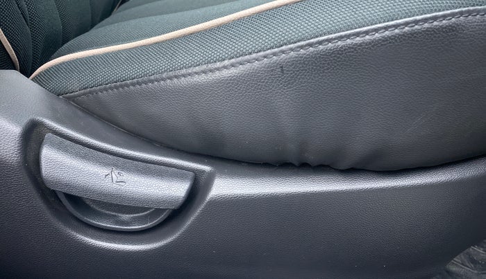 2019 Hyundai Grand i10 SPORTZ 1.2 KAPPA VTVT, Petrol, Manual, 3,745 km, Driver Side Adjustment Panel