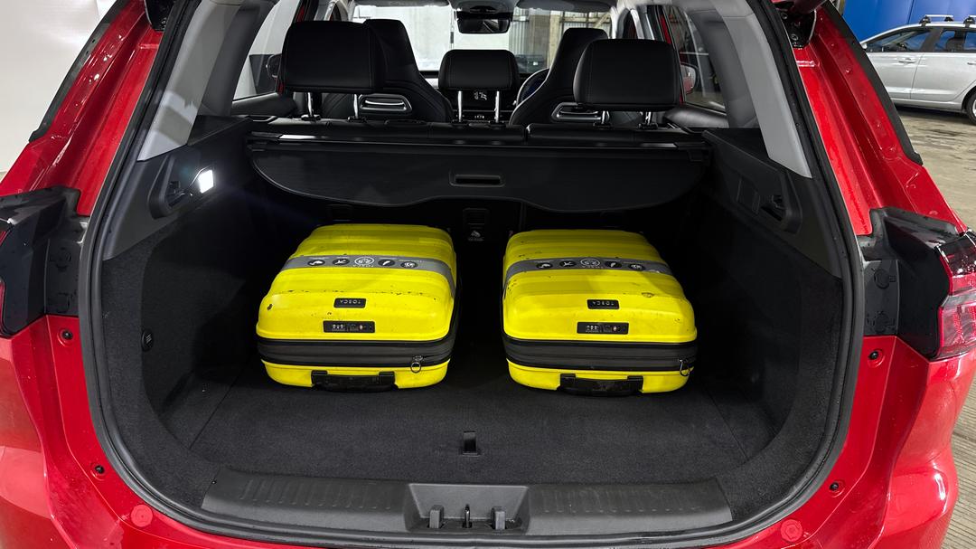 2023 Chery Tiggo 7 Pro Ultimate AWD, Automatic, 25500 km, Boot Inside View with Luggage