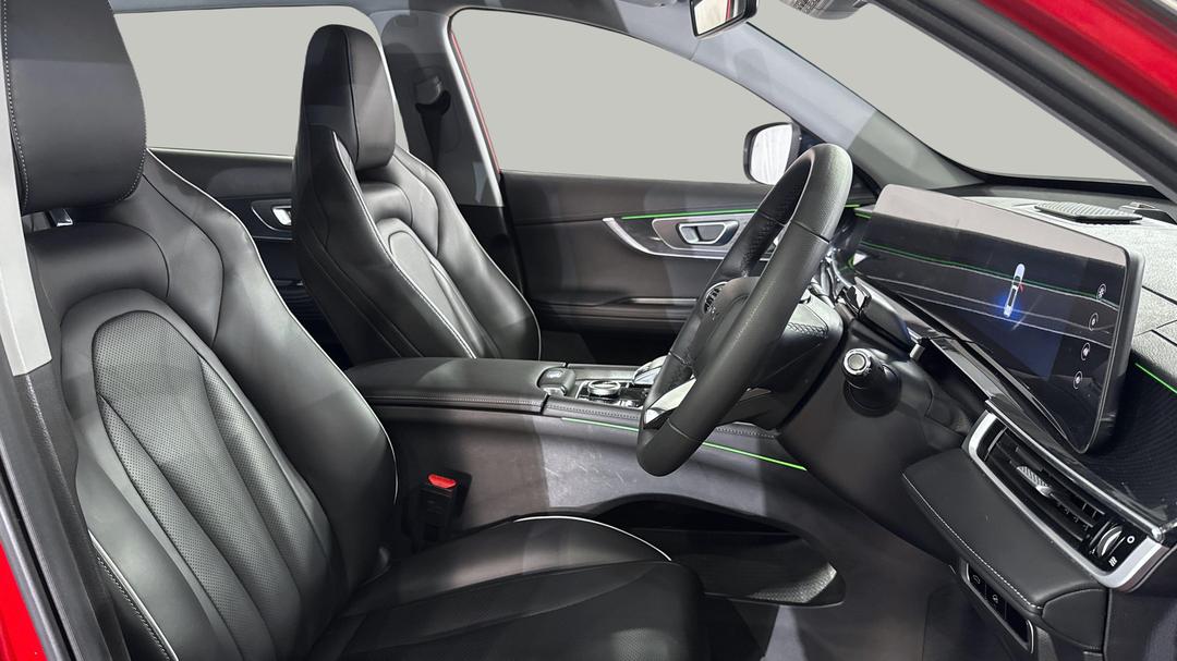 2023 Chery Tiggo 7 Pro Ultimate AWD, Automatic, 25500 km, Right Side Front Door Cabin View