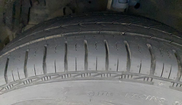 2013 Maruti Swift Dzire VXI, Petrol, Manual, 47,352 km, Left Front Tyre Tread