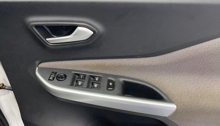 2021 Nissan MAGNITE XL TURBO, Petrol, Manual, 48,217 km, Driver Side Door Panels Control