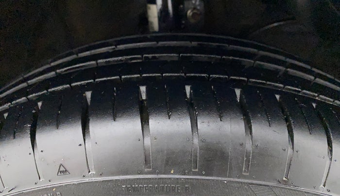2023 Maruti Baleno DELTA CNG 1.2L, CNG, Manual, 16,220 km, Right Front Tyre Tread