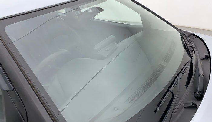 2023 Maruti Baleno DELTA CNG 1.2L, CNG, Manual, 16,220 km, Front windshield - Minor spot on windshield