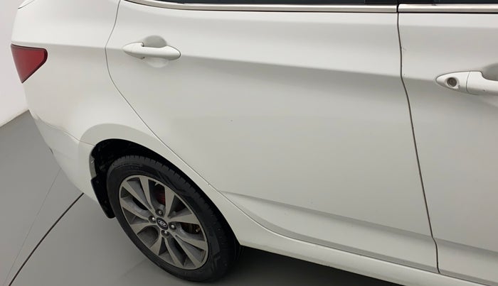 2016 Hyundai Verna 1.6 CRDI SX, Diesel, Manual, 1,15,155 km, Right rear door - Paint has faded
