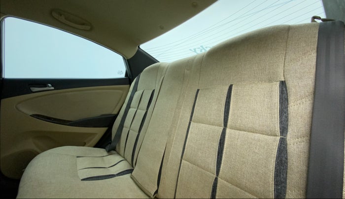 2016 Hyundai Verna 1.6 CRDI SX, Diesel, Manual, 1,15,155 km, Right Side Rear Door Cabin