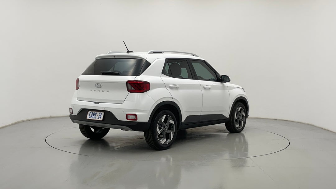 Right Back Diagonal (45- Degree) View