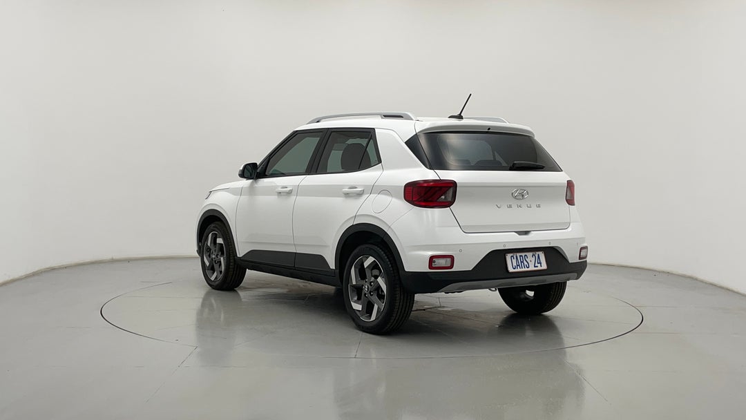 Left Back Diagonal (45- Degree) View