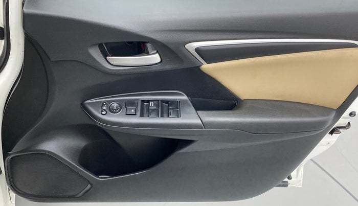 2017 Honda Jazz 1.2L I-VTEC V AT, Petrol, Automatic, 35,578 km, Driver Side Door Panels Control