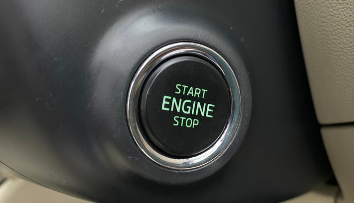 2017 Skoda Octavia 1.8 TSI STYLE PLUS AT, Petrol, Automatic, 64,547 km, Keyless Start/ Stop Button
