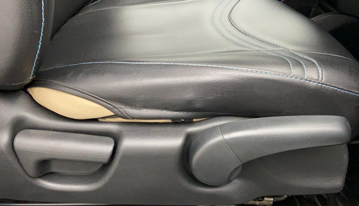 2016 Honda Jazz 1.2 V MT, Petrol, Manual, 27,819 km, Driver Side Adjustment Panel