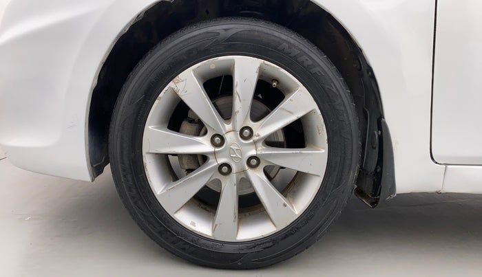 2013 Hyundai Verna FLUIDIC 1.6 VTVT SX, Petrol, Manual, 90,098 km, Left Front Wheel