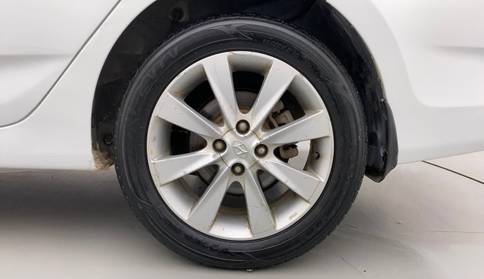 2013 Hyundai Verna FLUIDIC 1.6 VTVT SX, Petrol, Manual, 90,098 km, Left Rear Wheel