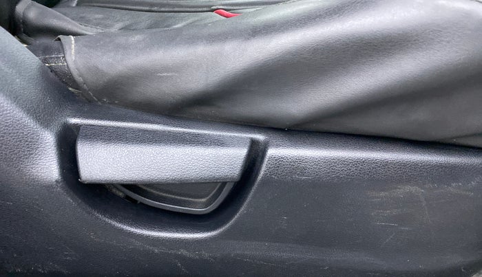 2019 Hyundai NEW SANTRO SPORTZ 1.1, Petrol, Manual, 51,785 km, Driver Side Adjustment Panel