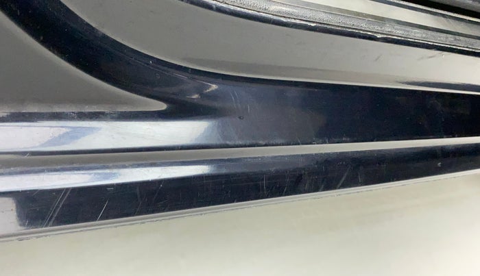 2012 Volkswagen Polo COMFORTLINE 1.2L, Diesel, Manual, 79,736 km, Right running board - Minor scratches