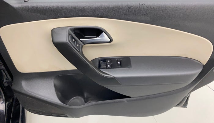 2012 Volkswagen Polo COMFORTLINE 1.2L, Diesel, Manual, 79,736 km, Driver Side Door Panels Control