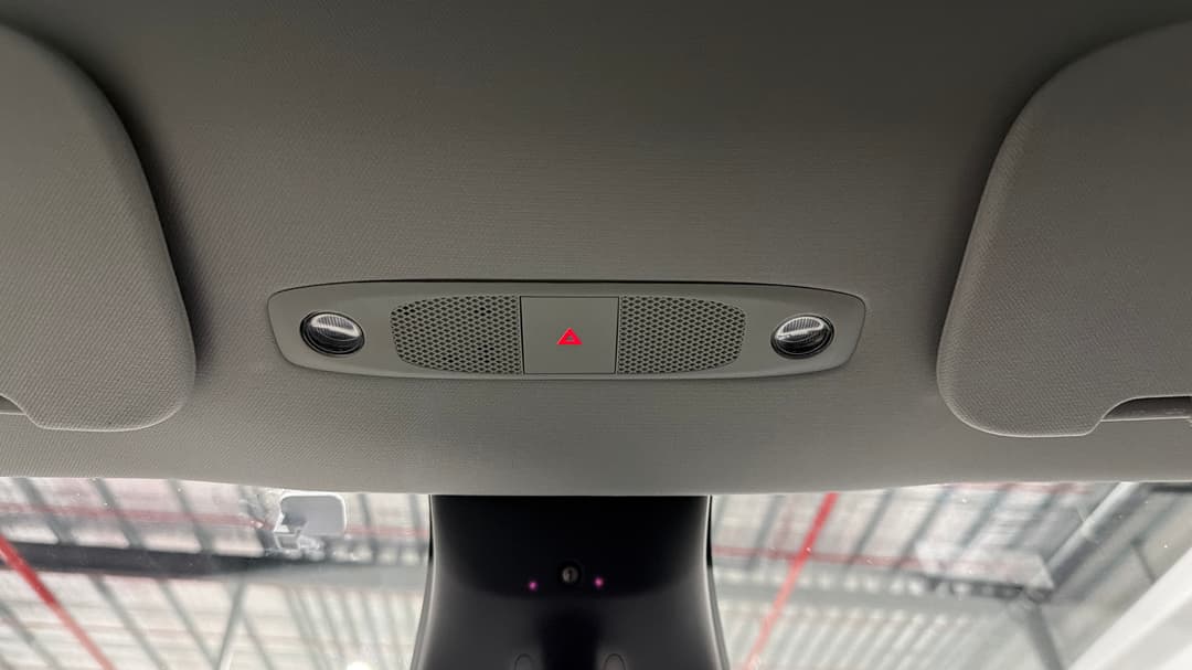 2023 Tesla Model Y Rear-wheel Drive, Automatic, 60107 km, On-Roof Controls/Sunglass holder