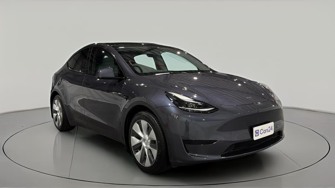 2023 Tesla Model Y Rear-wheel Drive, Automatic, 60107 km, Right Front Diagonal (45- Degree) View