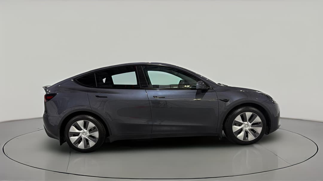2023 Tesla Model Y Rear-wheel Drive, Automatic, 60107 km, Right Side View