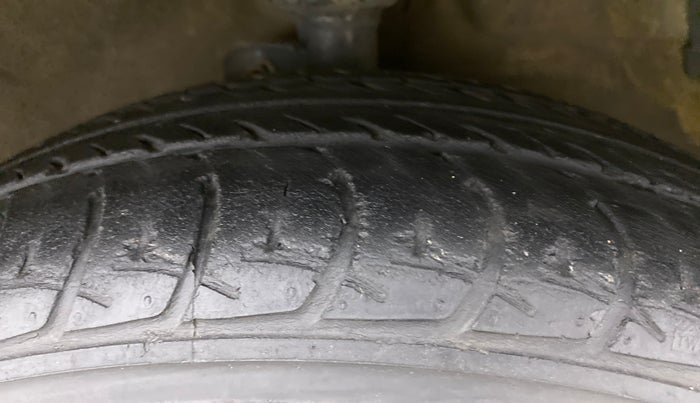 2015 Maruti Celerio VXI AGS, Petrol, Automatic, 45,399 km, Right Front Tyre Tread