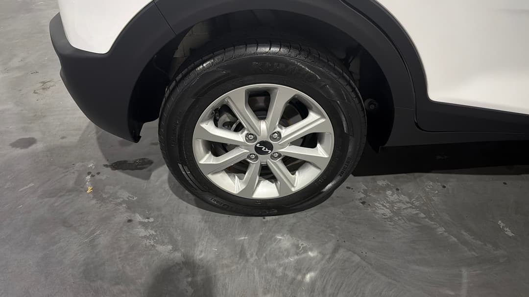 2024 Kia Stonic S, Automatic, 14623 km, Right Rear Wheel