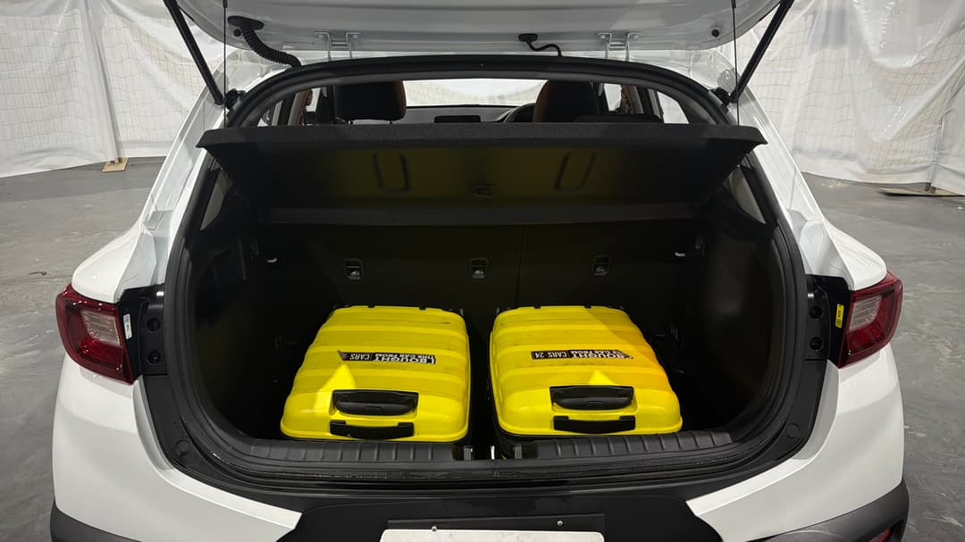 2024 Kia Stonic S, Automatic, 14623 km, Boot Inside View with Luggage