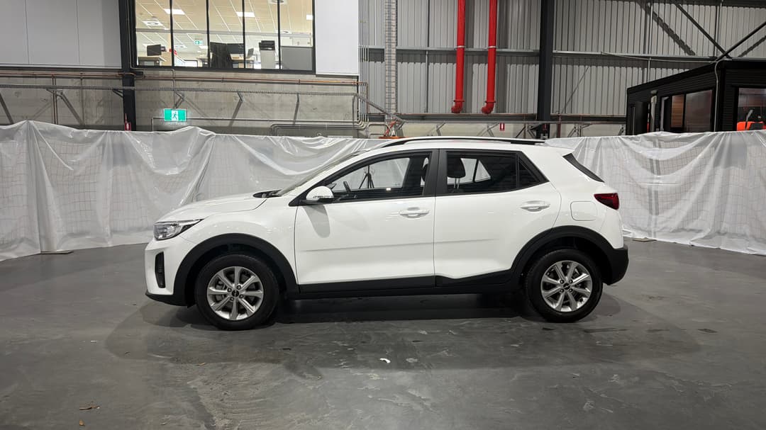 2024 Kia Stonic S, Automatic, 14623 km, Left Side View