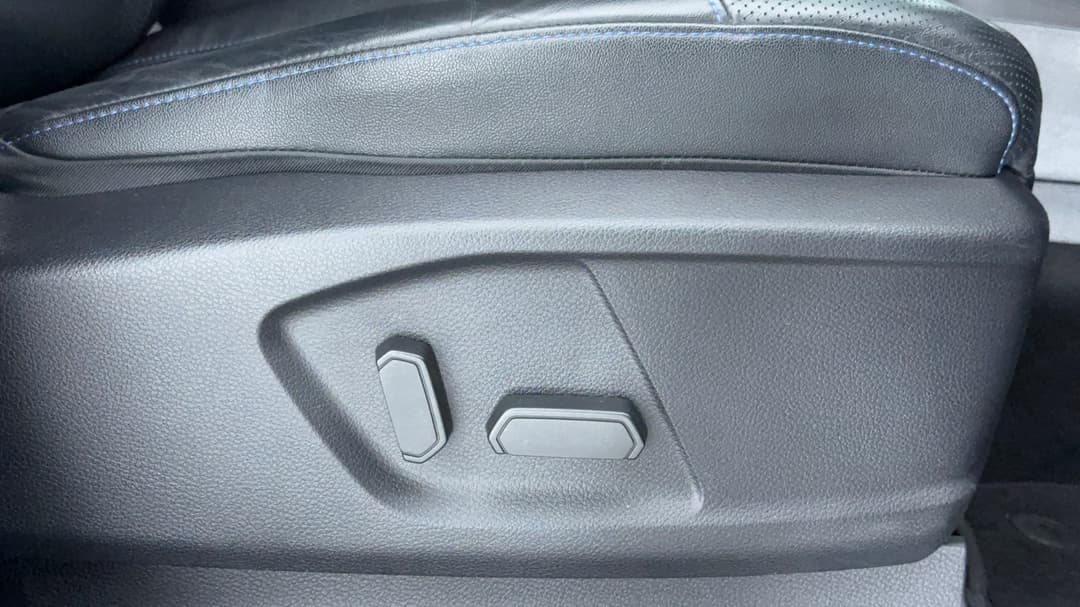 2021 Ford Everest Sport (4WD), Automatic, 83746 km, Drivers Side Adjustment Panel