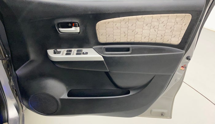 2015 Maruti Wagon R 1.0 VXI, Petrol, Manual, 31,108 km, Driver Side Door Panels Control