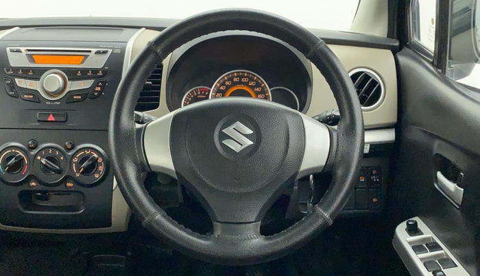 2015 Maruti Wagon R 1.0 VXI, Petrol, Manual, 31,108 km, Steering Wheel Close Up