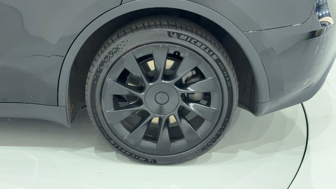 2023 Tesla Model Y Rear-wheel Drive, Automatic, 36322 km, Left Rear Wheel