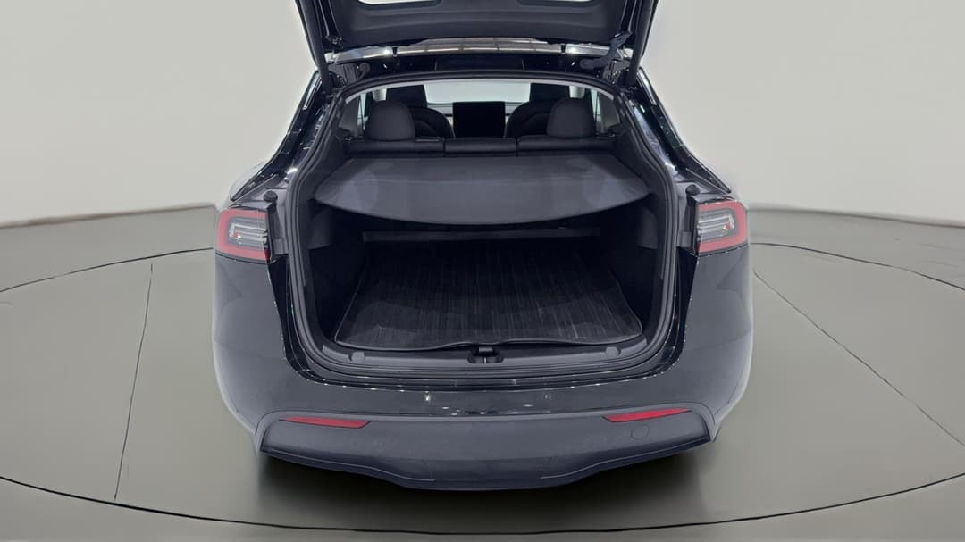 2023 Tesla Model Y Rear-wheel Drive, Automatic, 36322 km, Boot Inside View