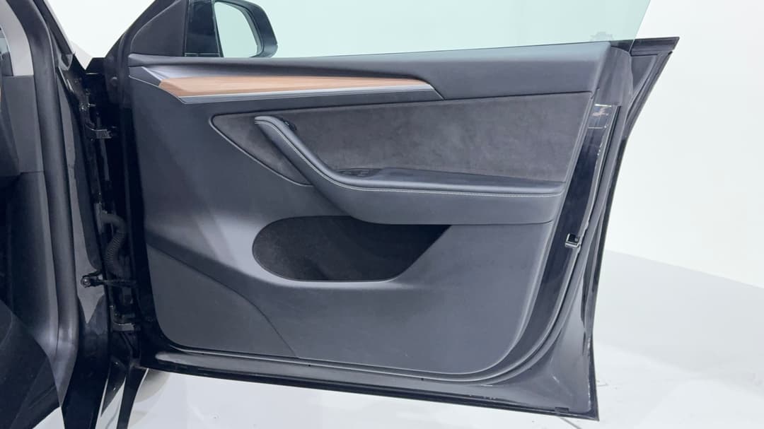 2023 Tesla Model Y Rear-wheel Drive, Automatic, 36322 km, Speaker View