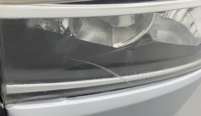 2018 Toyota Innova Crysta 2.8 GX AT 8 STR, Diesel, Automatic, 72,202 km, Left headlight - Minor scratches