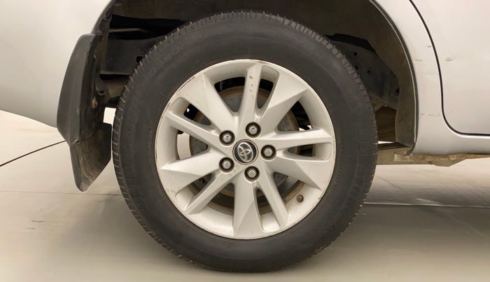 2018 Toyota Innova Crysta 2.8 GX AT 8 STR, Diesel, Automatic, 72,202 km, Right Rear Wheel