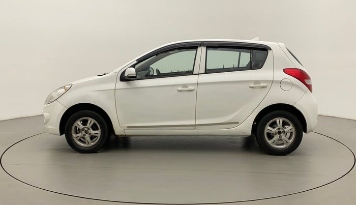 2011 Hyundai i20 SPORTZ (O) 1.2, Petrol, Manual, 32,464 km, Left Side