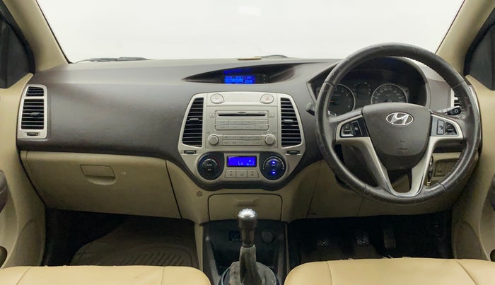 2011 Hyundai i20 SPORTZ (O) 1.2, Petrol, Manual, 32,464 km, Dashboard