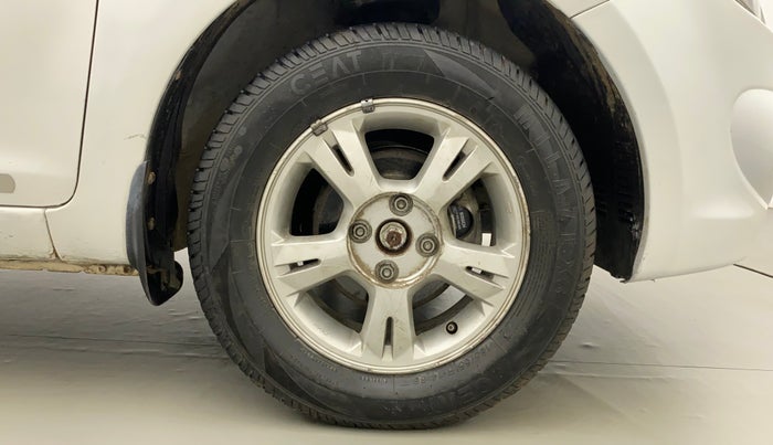 2011 Hyundai i20 SPORTZ (O) 1.2, Petrol, Manual, 32,464 km, Right Front Wheel