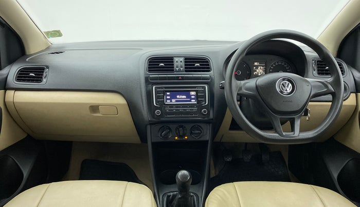 2016 Volkswagen Ameo COMFORTLINE 1.5, Diesel, Manual, 90,155 km, Dashboard