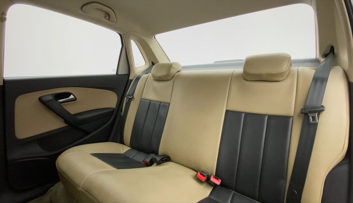 2016 Volkswagen Ameo COMFORTLINE 1.5, Diesel, Manual, 90,155 km, Right Side Rear Door Cabin